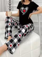 Women'S Heart Plaid Print Casual Pajama Set, Short Sleeve Round Neck Top And Pants, Comfortable Relaxed Fit — view 5