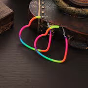 Retro Multicolored Woven Heart-Shaped Hoop Earrings with a Rainbow Pendant, Ideal for Fashion And Hip-Hop — view 6