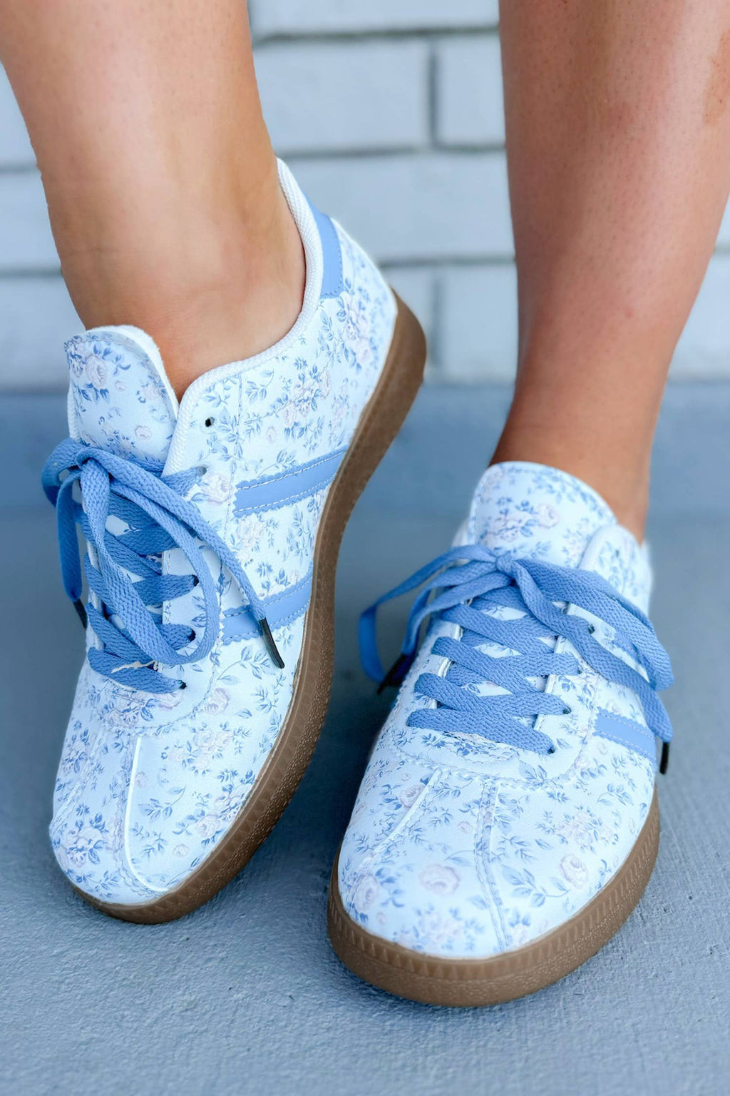 Ldc Floral Print Lace-Up Pu Leather Flat Shoes