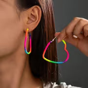 Retro Multicolored Woven Heart-Shaped Hoop Earrings with a Rainbow Pendant, Ideal for Fashion And Hip-Hop — view 3