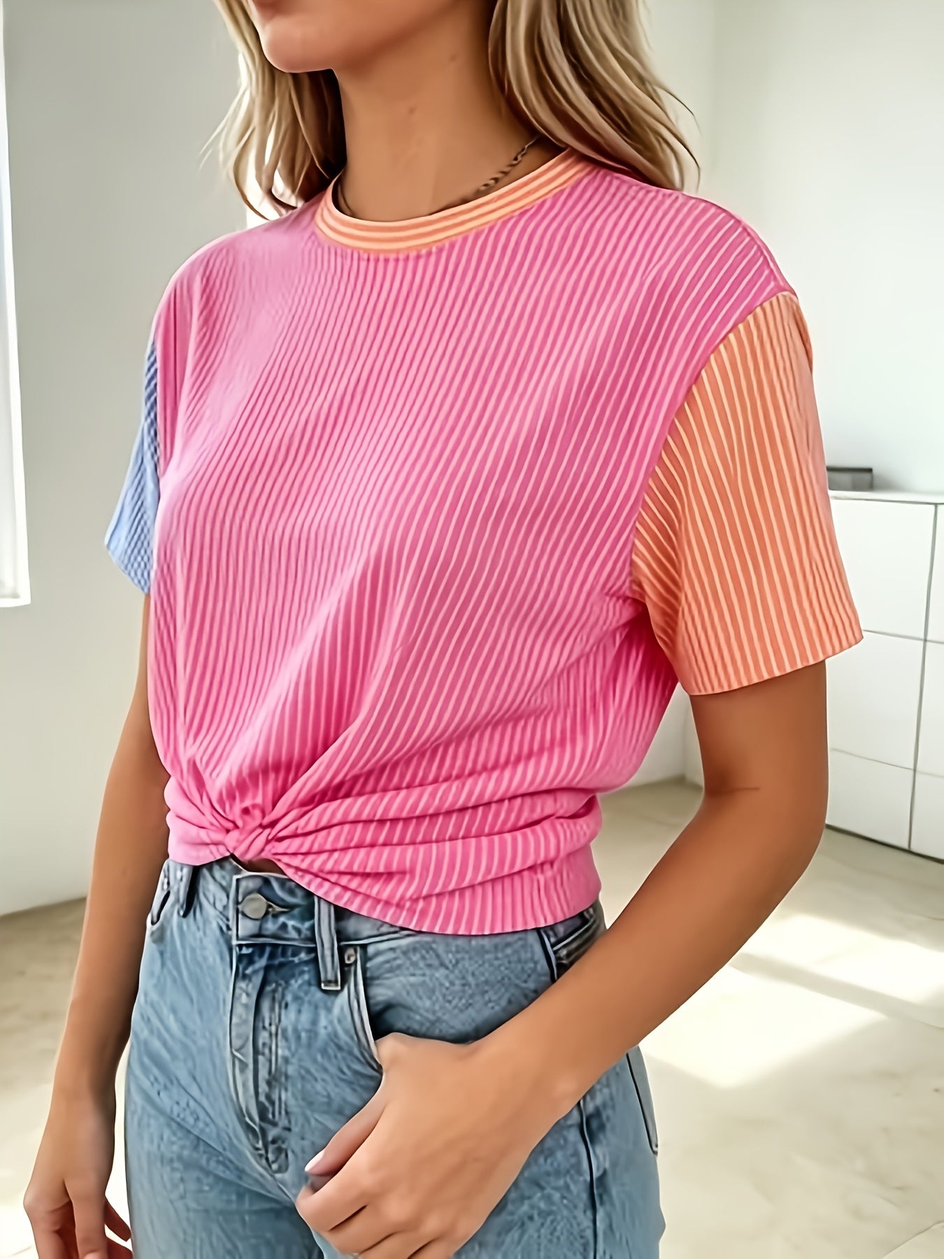 Summer Women's Casual Contrasting Color Texture Beach Style Loose Round Neck Short Sleeved T-shirt