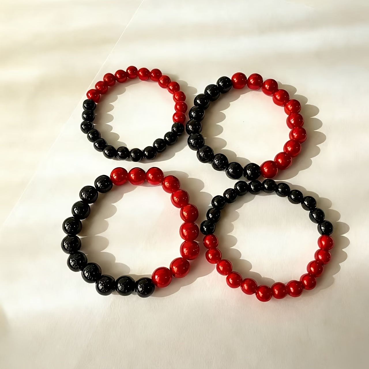 4pcs Fashion Simple Black and White Beaded Elastic Bracelets for Women's Daily Wear