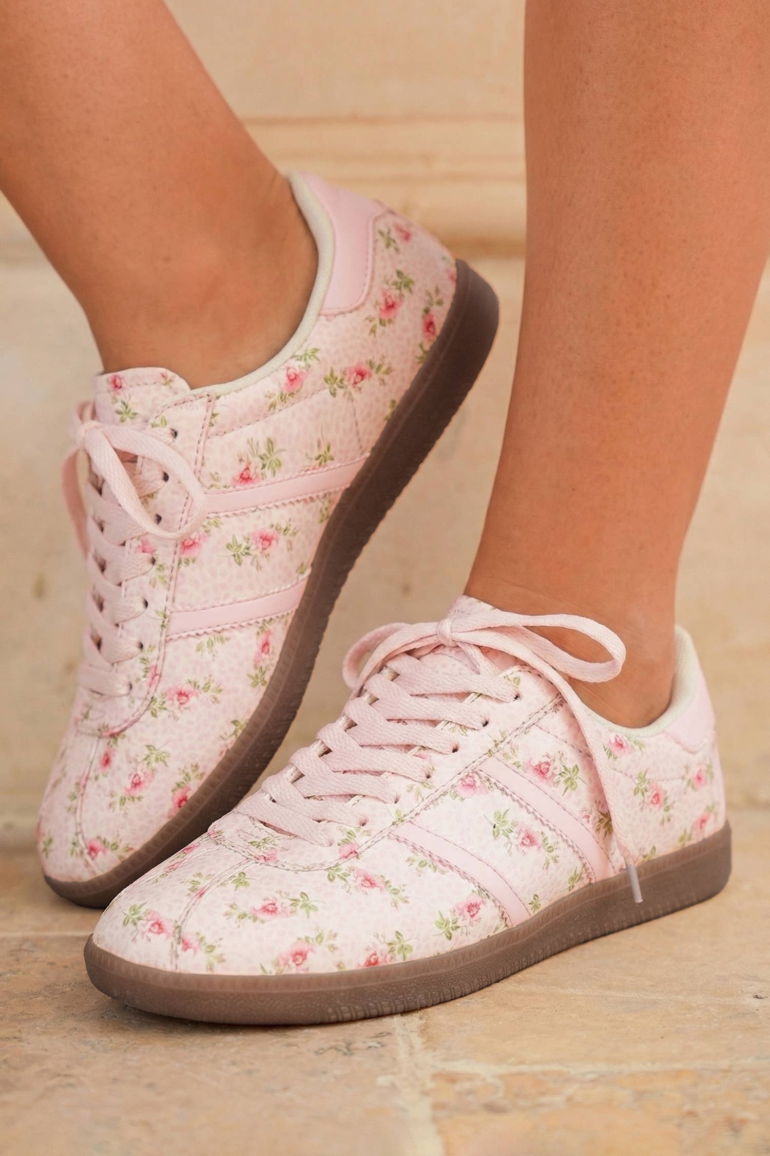 Ldc Floral Print Lace-Up Pu Leather Flat Shoes