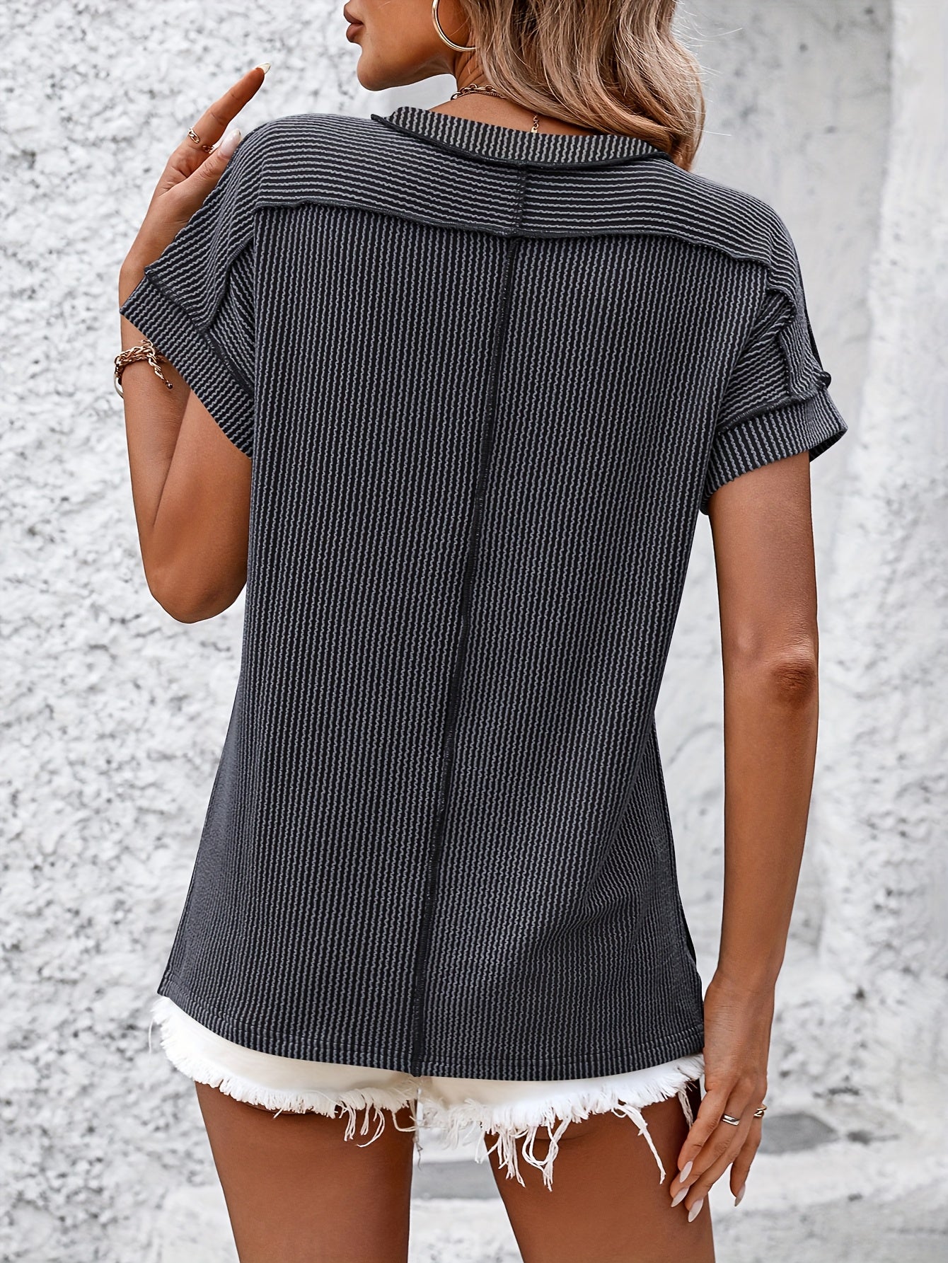 Women's Vintage-Inspired Twist Stripe Tee - Short Sleeve, Crew Neck, Relaxed Fit, Ribbed Texture