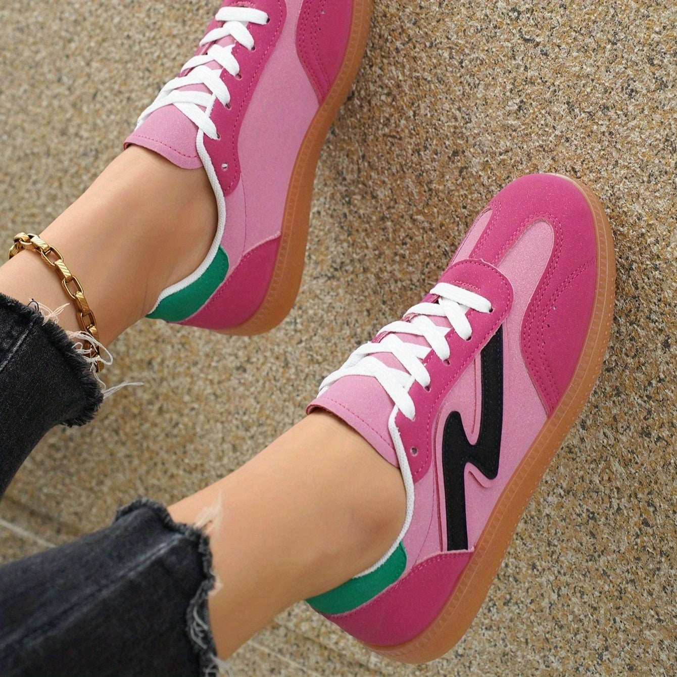Sneakers, Women's Mules Sports Outdoor Shoes Women's Skateboard Shoes Casual Shoes Lightweight Fashionable Versatile Shoes Travel Daily Wearing Suitable for Four Seasons