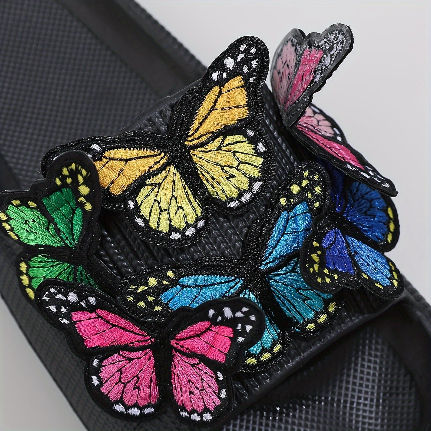Casual Open-Toe Shoes Featuring Vibrant Butterfly Designs, Perfect for The Beach with a Lightweight And Soft Sole., Women Shoes