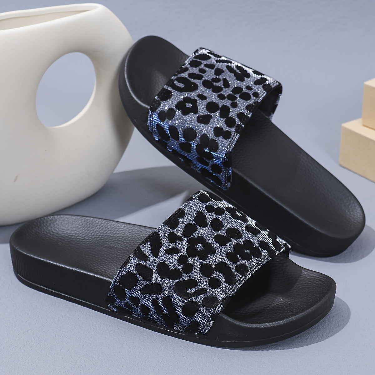 Ladies' Slip-On with a Stylish Leopard Print Design, Featuring a Non-Slip And Durable Sole, Perfect for Any Outfit., Women Shoes