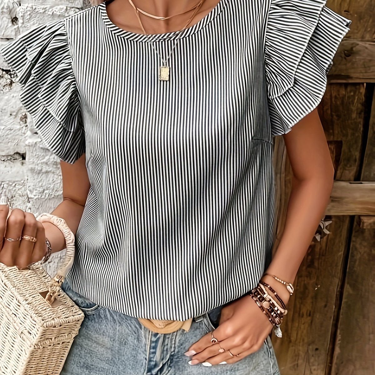 Women'S Ruffled Round Neck Blouse