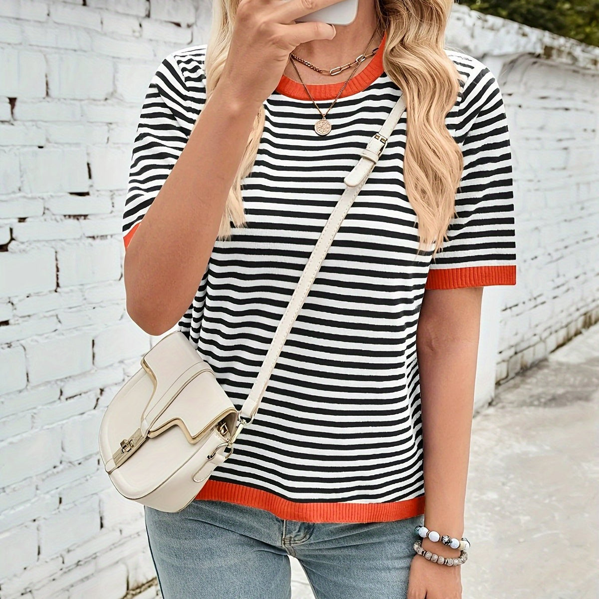 Women's Casual Striped Round Neck Sweater - Ribbed Short