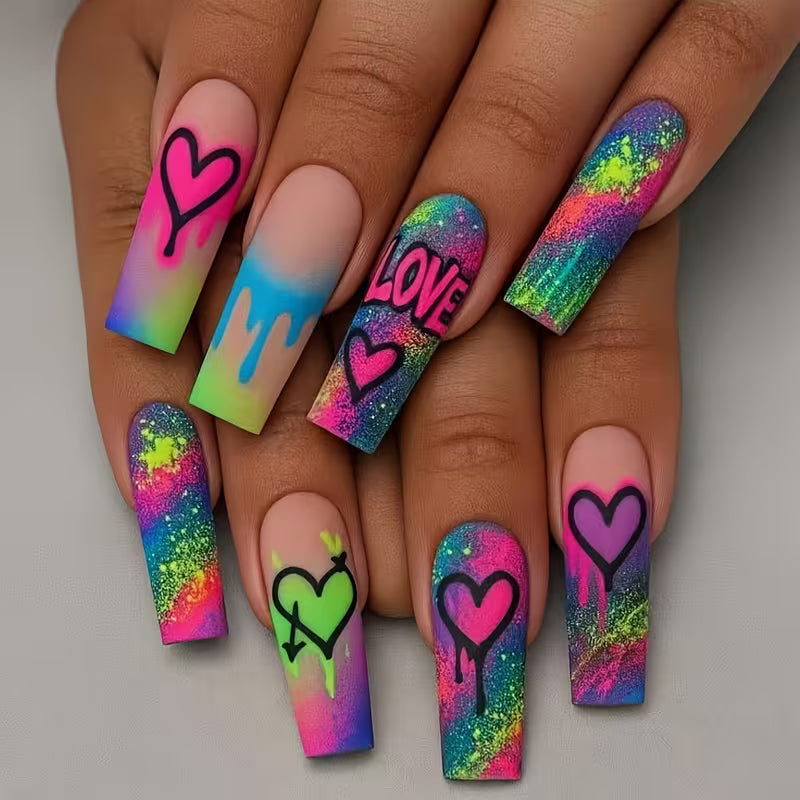[24pcs Press-On Nails] 24pcs Nail Art Set, Gradient Rainbow Ink Splatter Glitter Heart LOVE Graffiti Street — view 5
