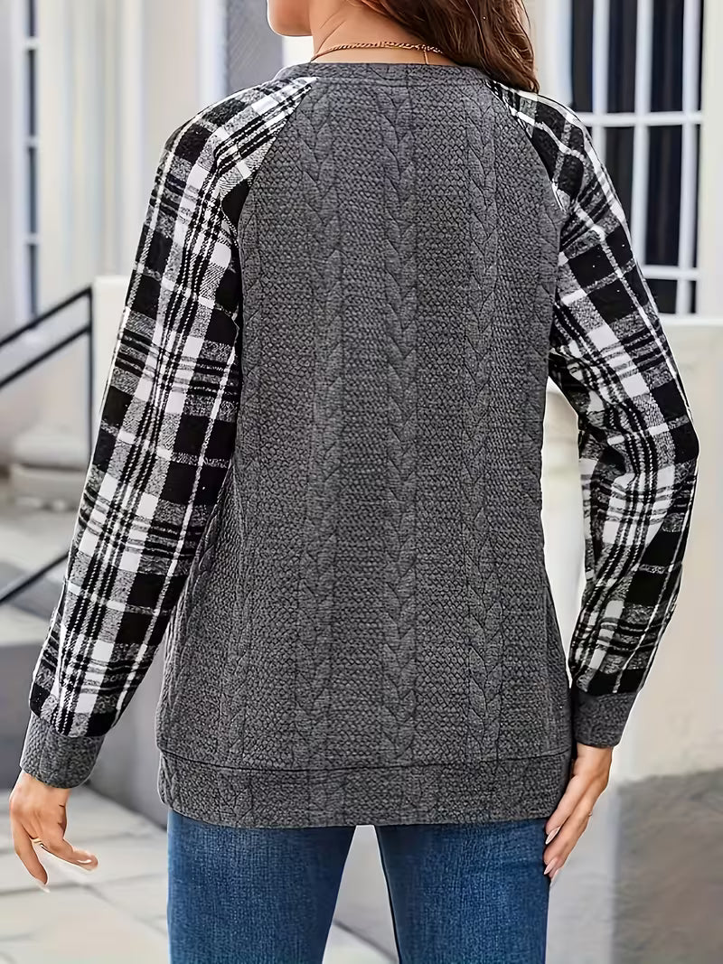 Plus Size, Autumn/Winter Women's Plus Size Designer Pullover Sweater - Elegant Color Block Long Sleeve — view 4